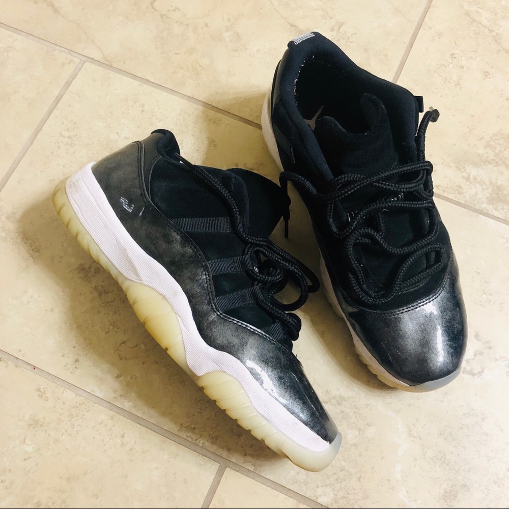 Jordan 11 Retro Low Barons